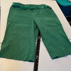 Rampage size 13 green Bermuda shorts womens 10-12 patent leather belt